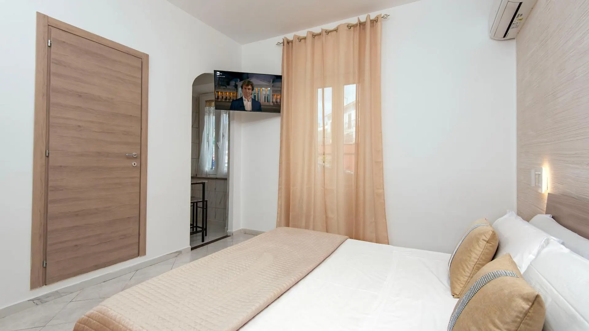 Casa Vacanze Carolina 348 Napoli Bed & Breakfast